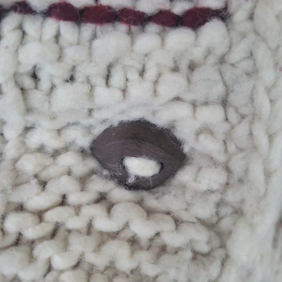 Vintage Worlds Apart Chunky Hand Knit Wool Cropped Cardigan Sweater Size M - Picture 10 of 11